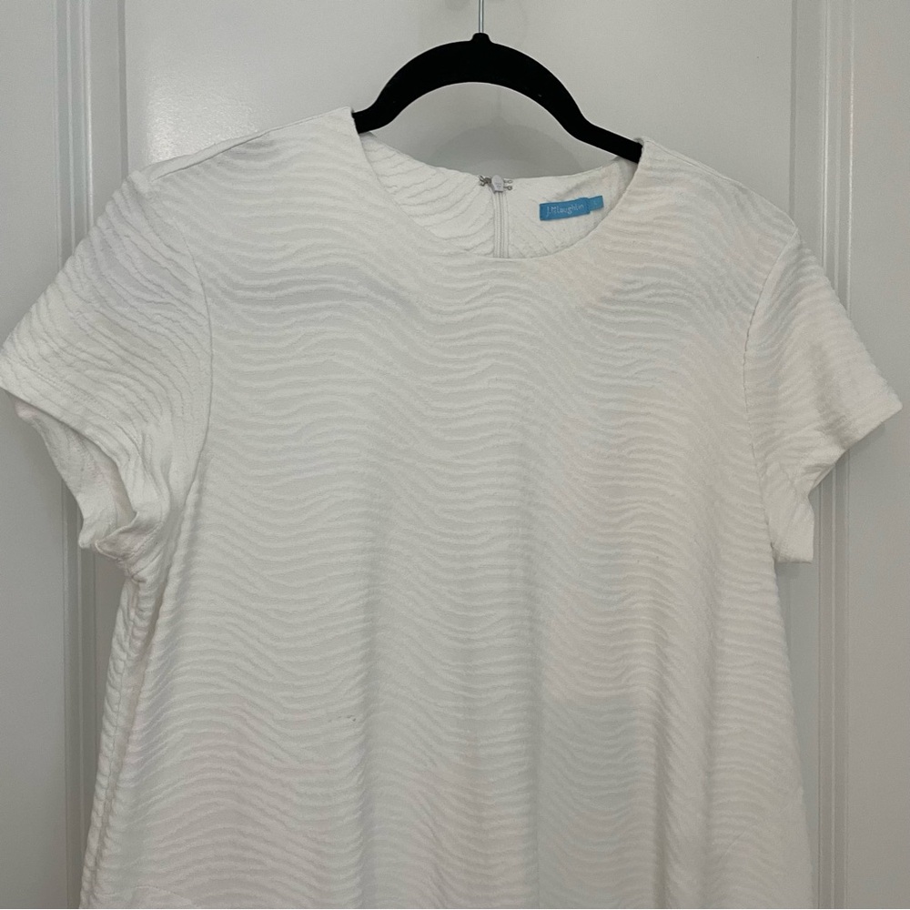 J. McLaughlin Radio Waves Jacquard Swing Dress in White.     16 - Picture 4 of 9